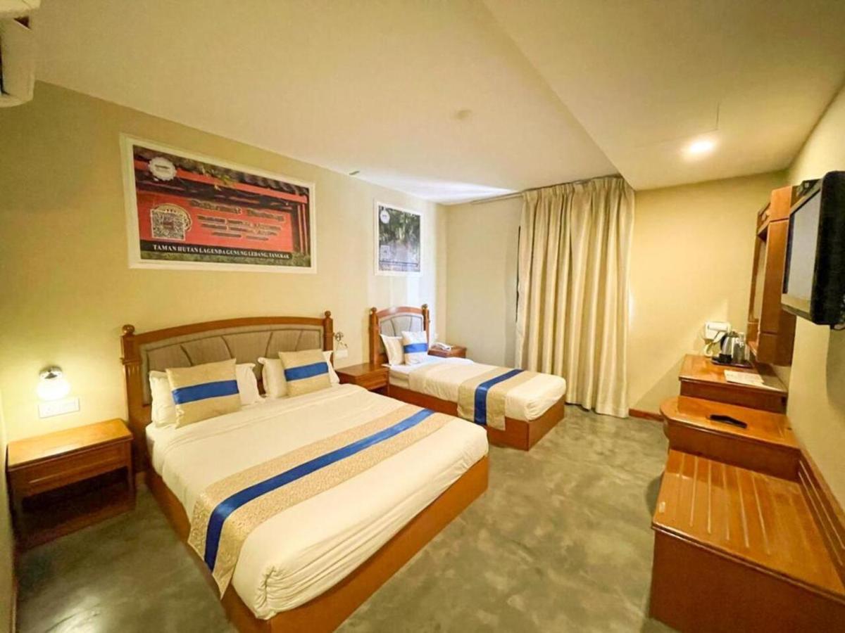 Aladdin Dream Hotel Johor Bahru Exterior foto